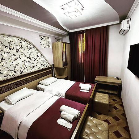 Georgian Palace Hotel Kutaisi Zewnętrze zdjęcie